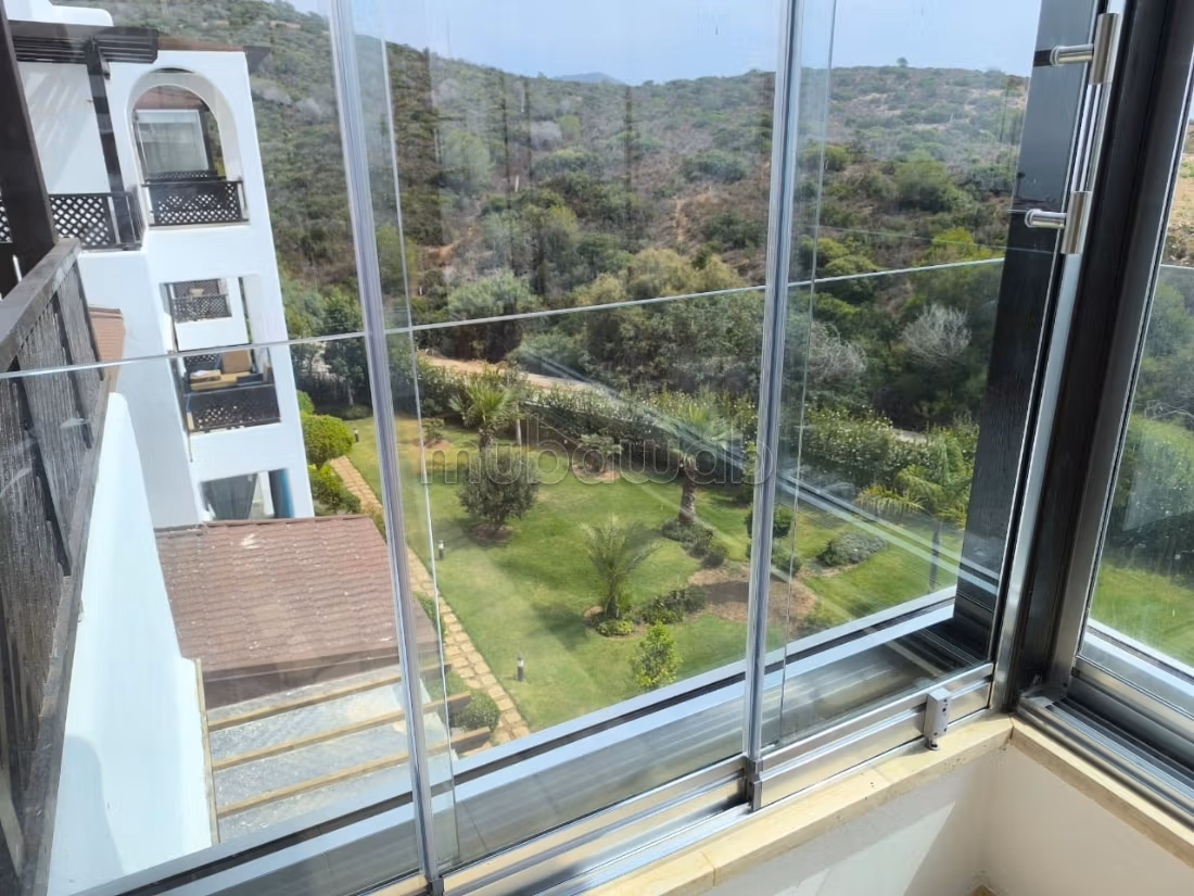 Affitto di un appartamento arredato a Cabo Negro. Superficie 68 m². Arredato