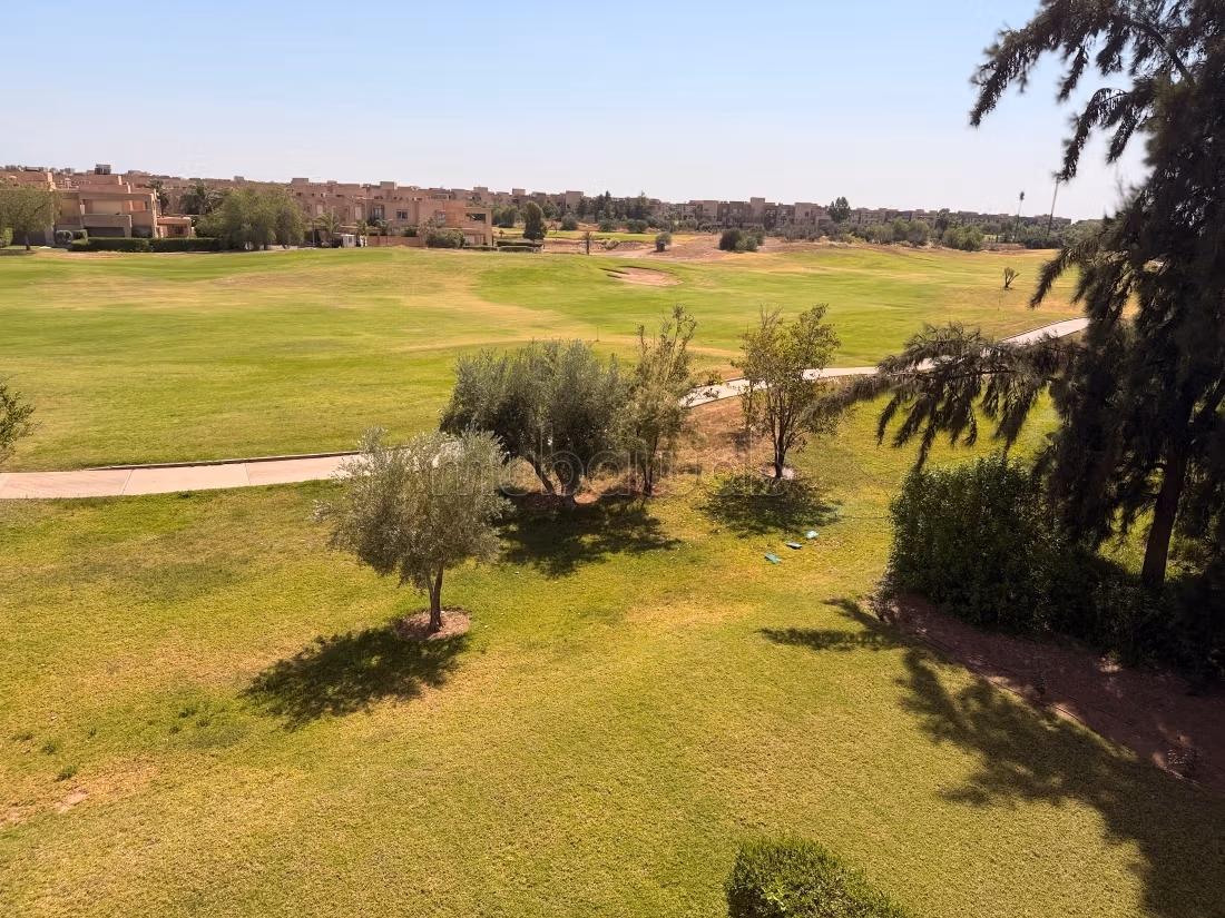 Avenue Med VI: Appt à louer vide, 2 ch, 2 sdb, Rooftop — 2