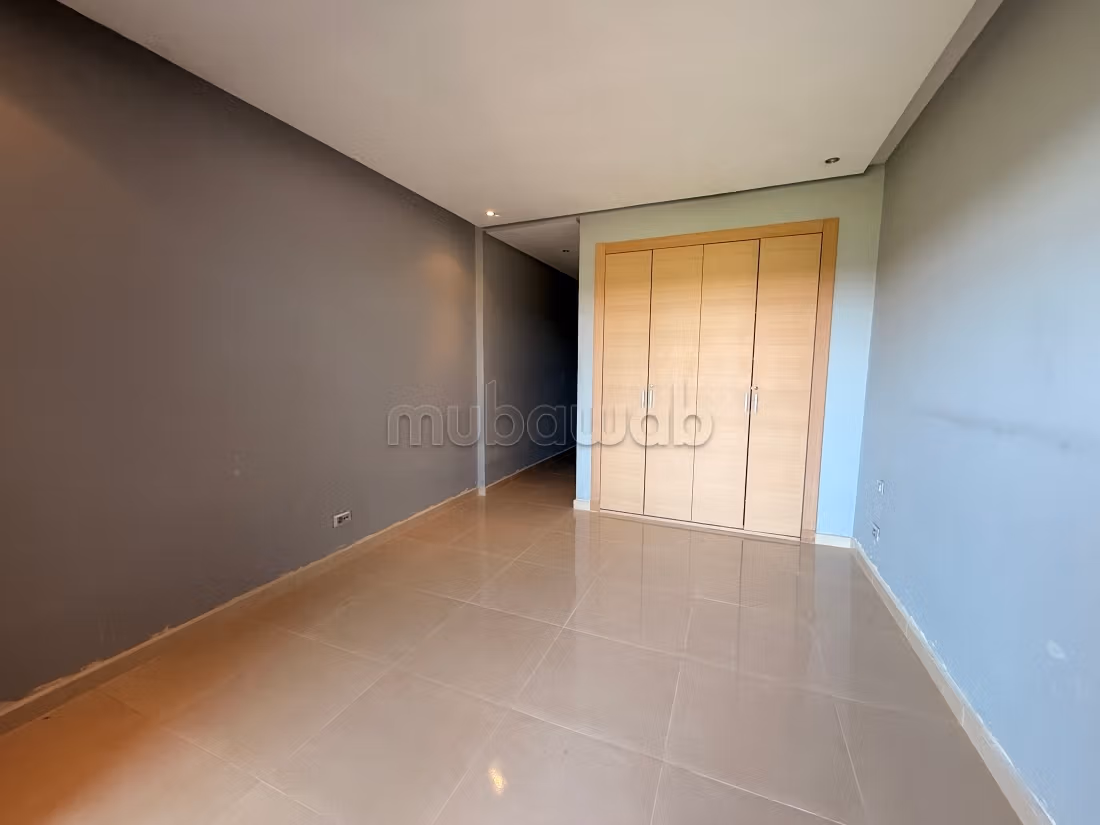Avenue Med VI: Appt à louer vide, 2 ch, 2 sdb, Rooftop — 5