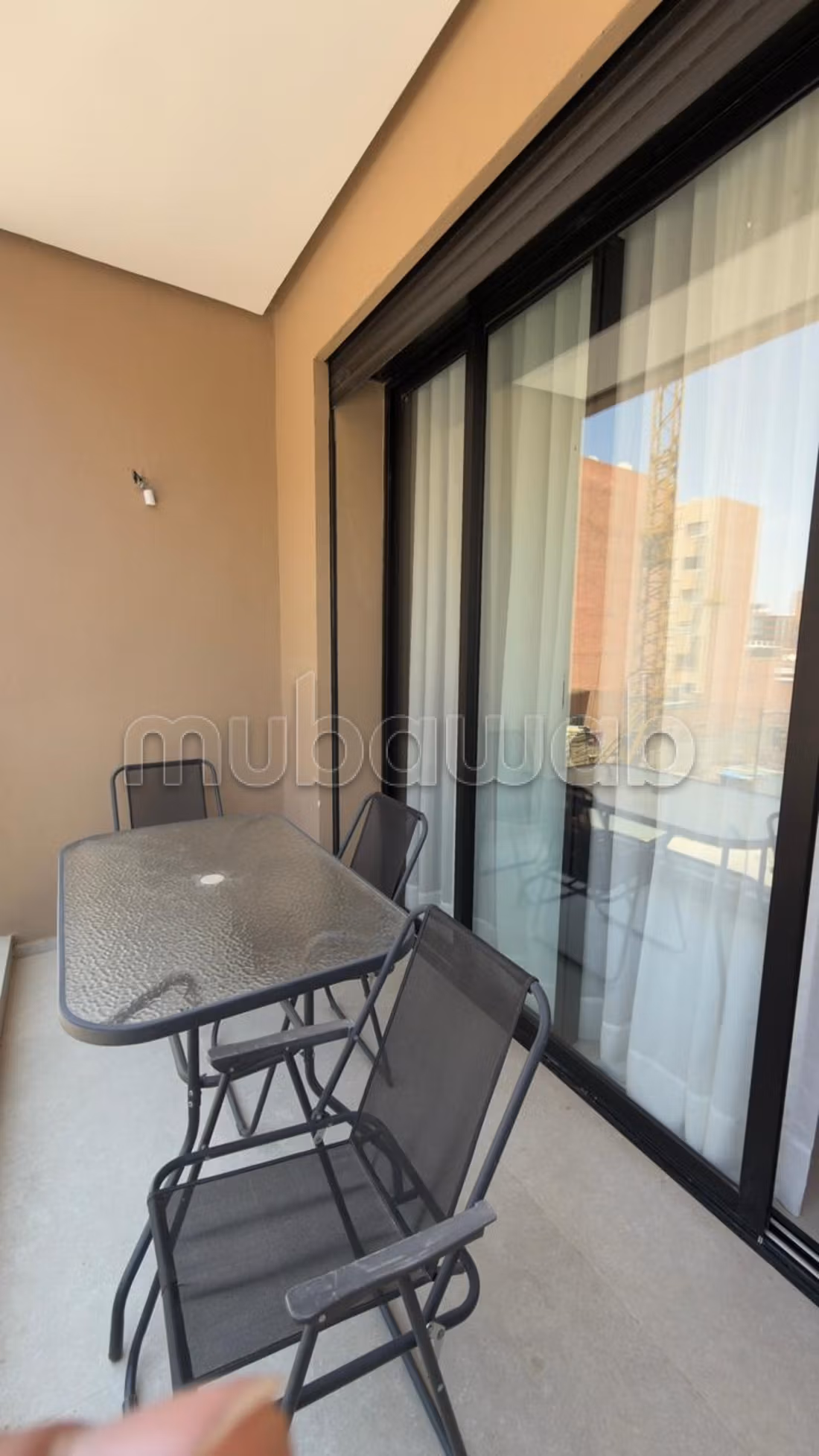 Appartement moderne meublé à louer — 3