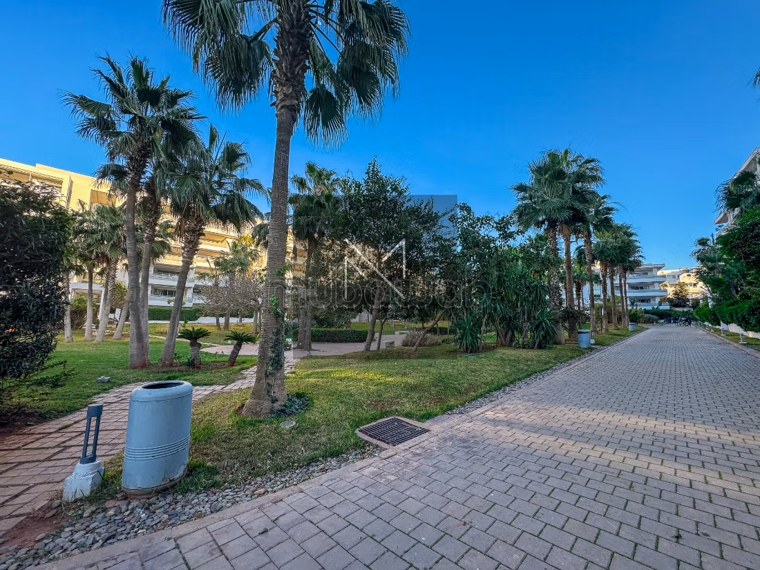 A Louer Appartement 3 chch perso, Terrasse, Ain Diab — 4