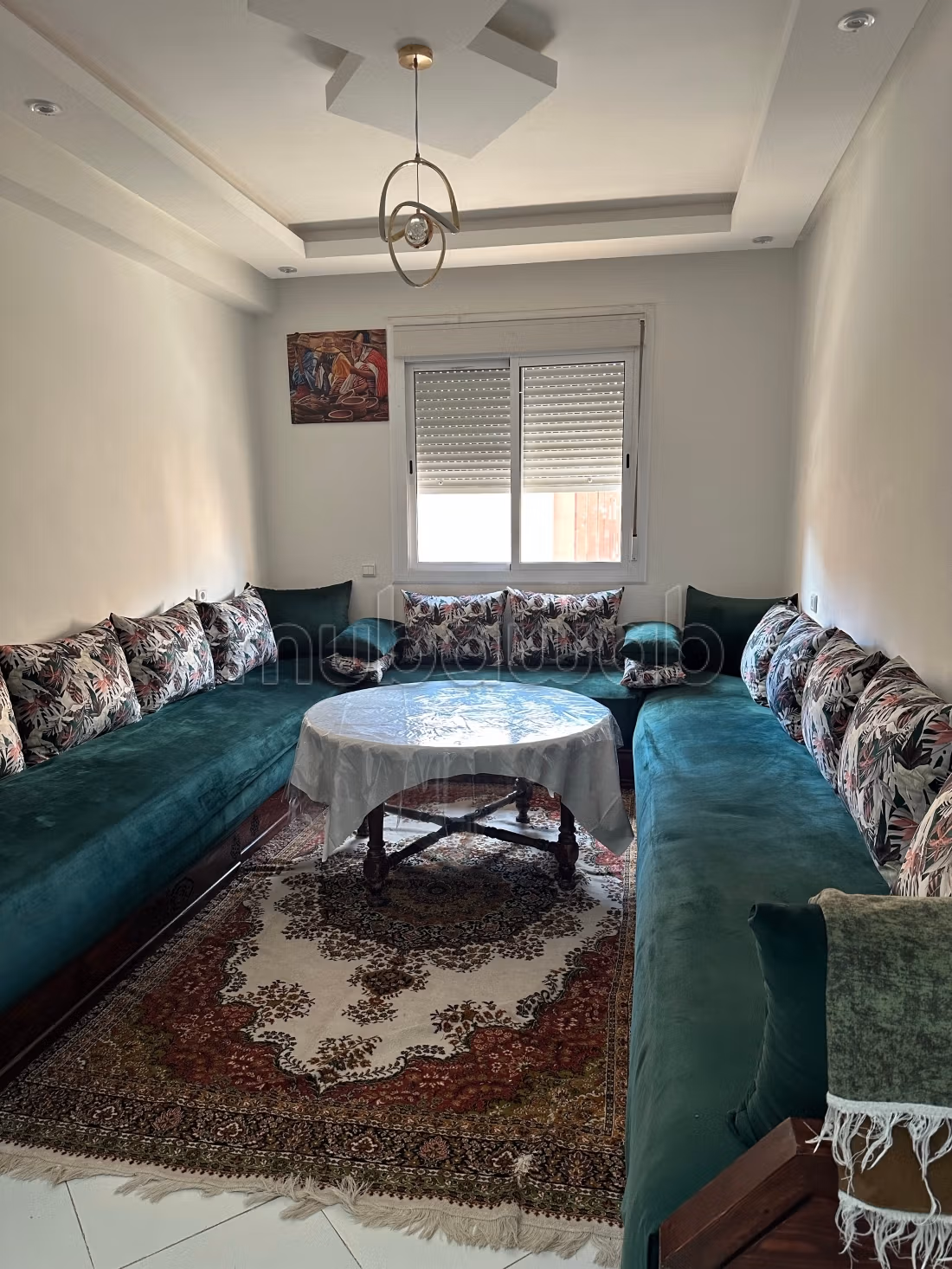 Appartement de vacances à louer à Route Casablanca. 3 pièces confortables. Système de parabole et salon marocain