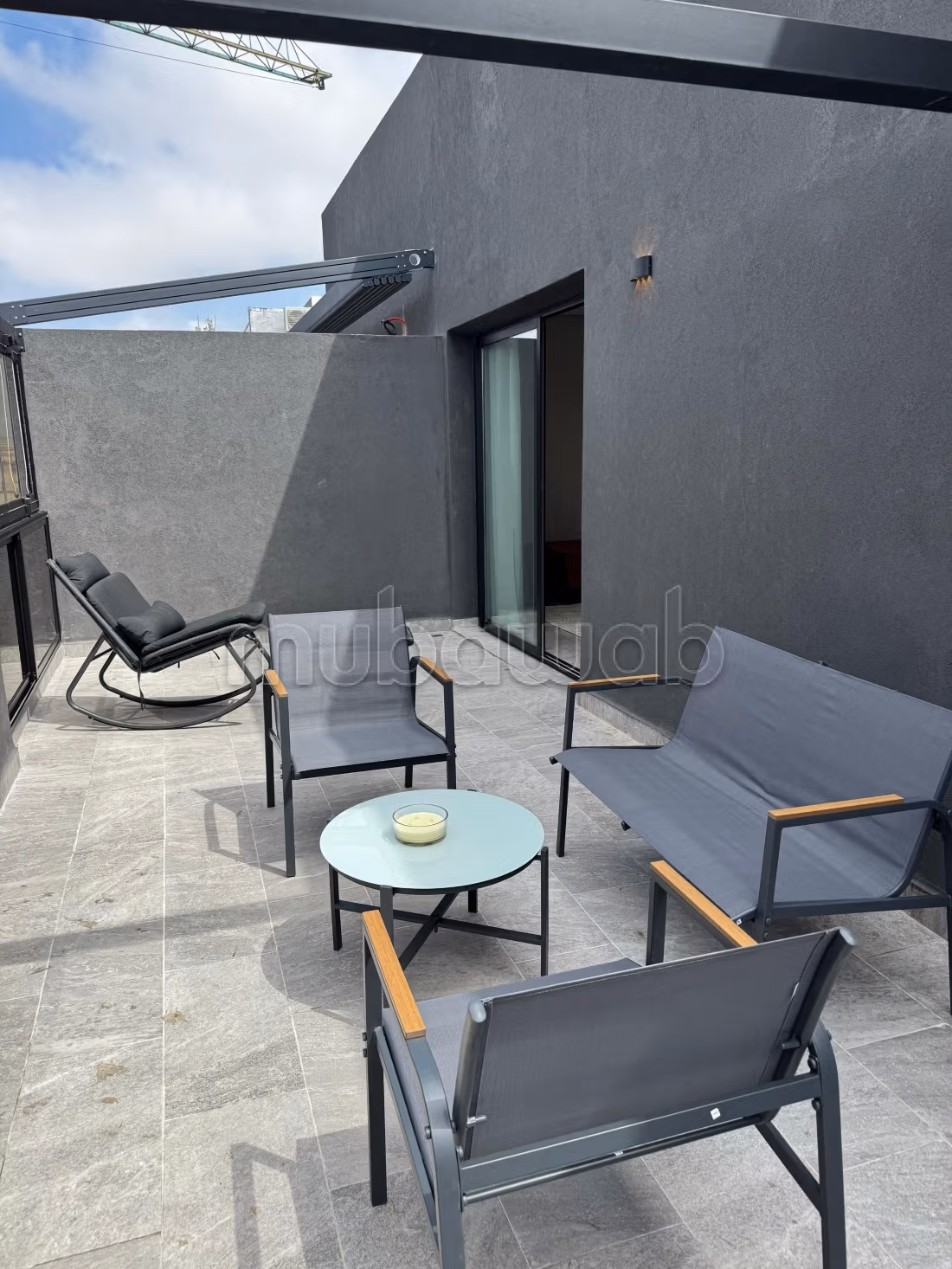 Bel appartement en location à Beauséjour.
Superficie 65 m².
Bien meublé