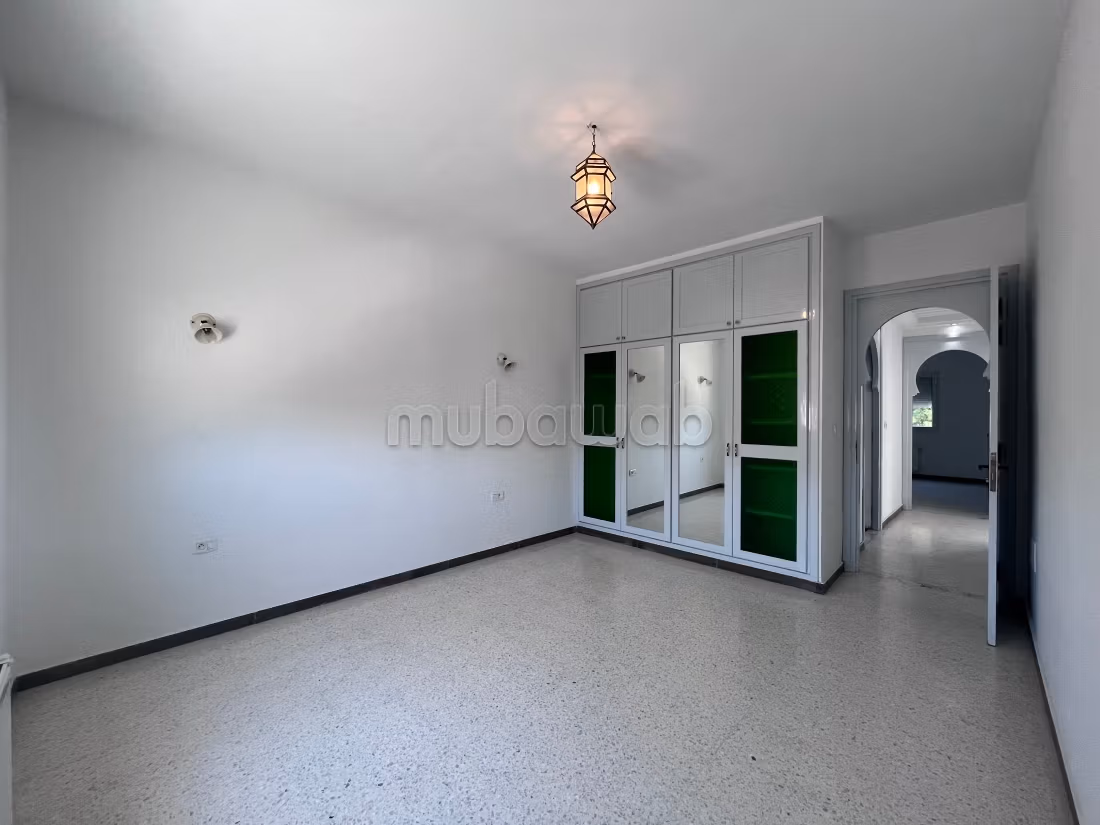 Etage de villa en location