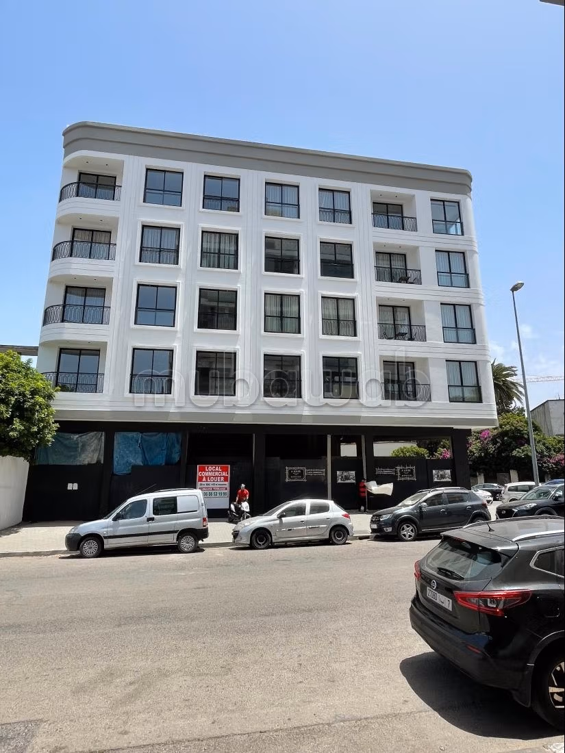 Local Comercial con Gran Terraza – Palmiers