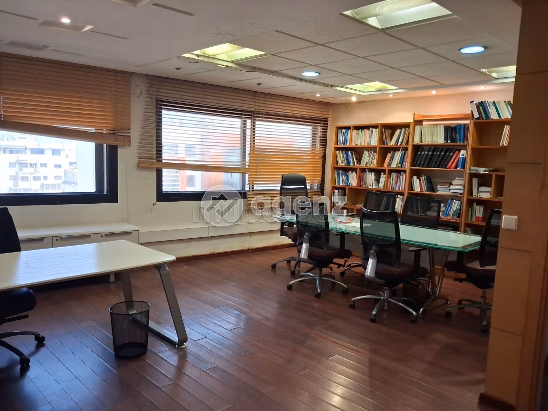 Bureau à vendre 259 m² Les Hôpitaux Casablanca