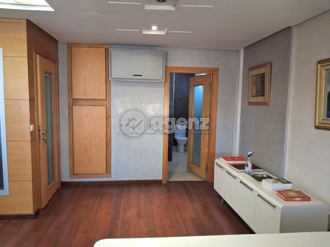 Bureau à vendre 259 m² Les Hôpitaux Casablanca