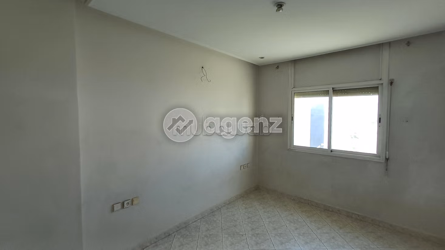 Villa for sale 322 m², 11 bedrooms Route Immouzer Fes
