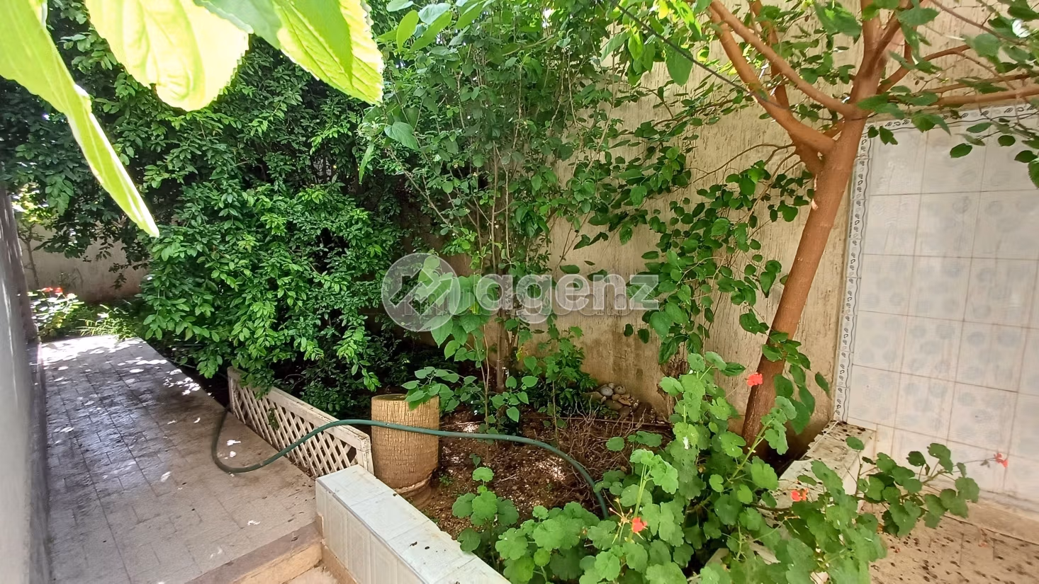 Villa for sale 322 m², 11 bedrooms Route Immouzer Fes