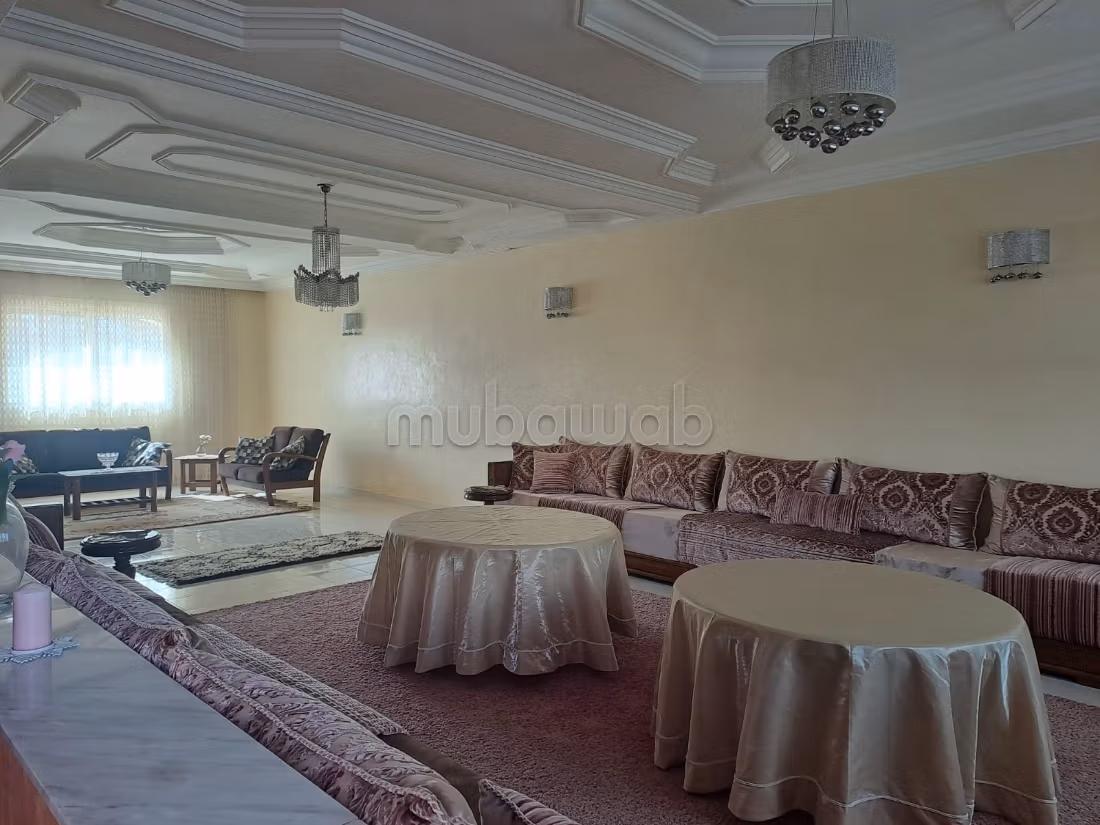High quality house for sale. 5 beautiful rooms. Furnishings