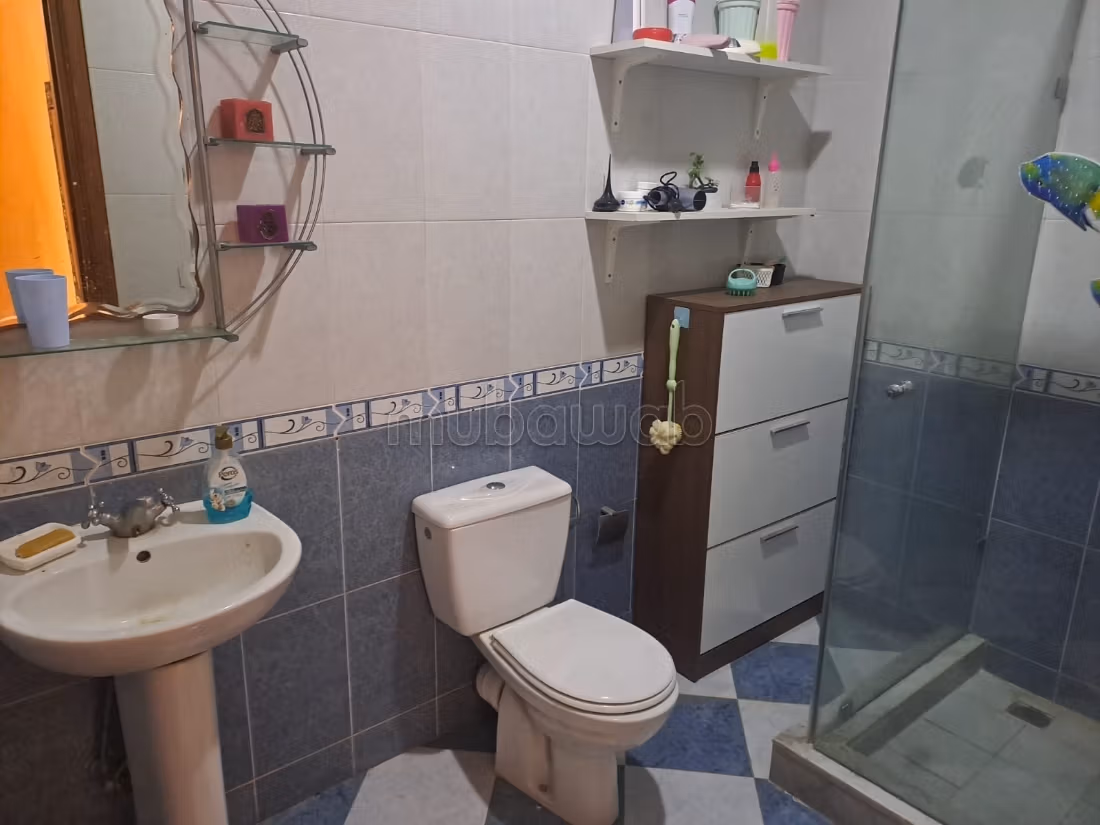 High quality house for sale. 5 beautiful rooms. Furnishings