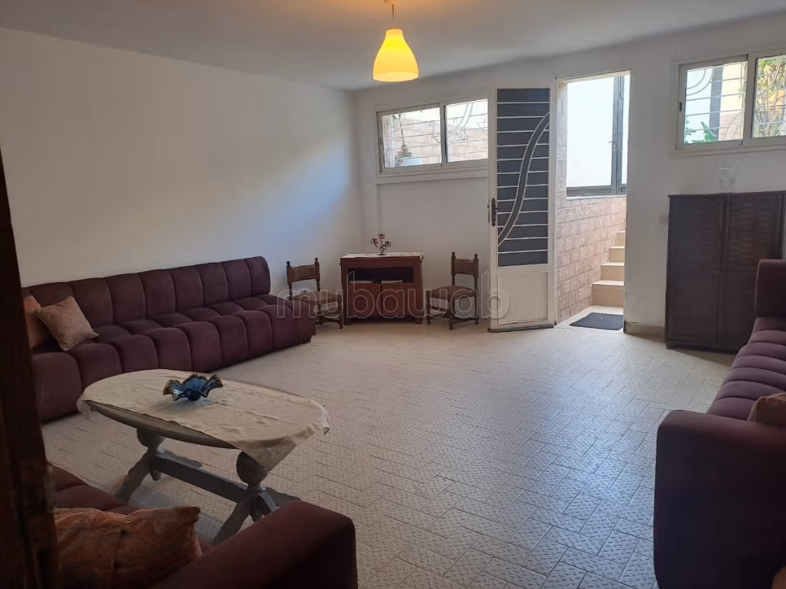 High quality house for sale. 5 beautiful rooms. Furnishings