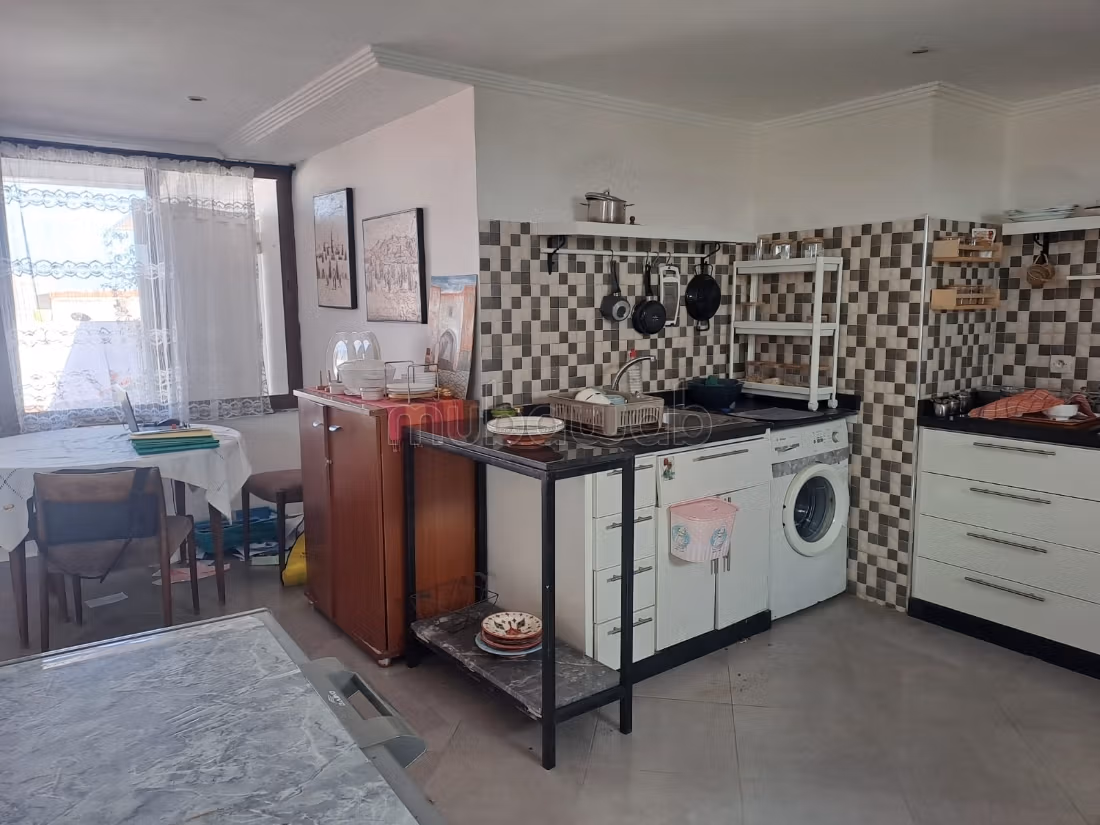 High quality house for sale. 5 beautiful rooms. Furnishings
