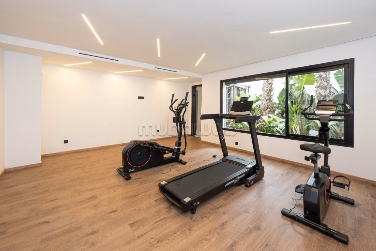 Dar Bouazza/Villa à louer meublée 400m² 
Piscine