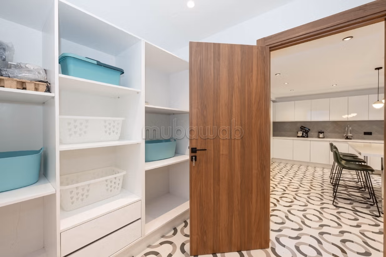Dar Bouazza/Villa à louer meublée 400m² 
Piscine