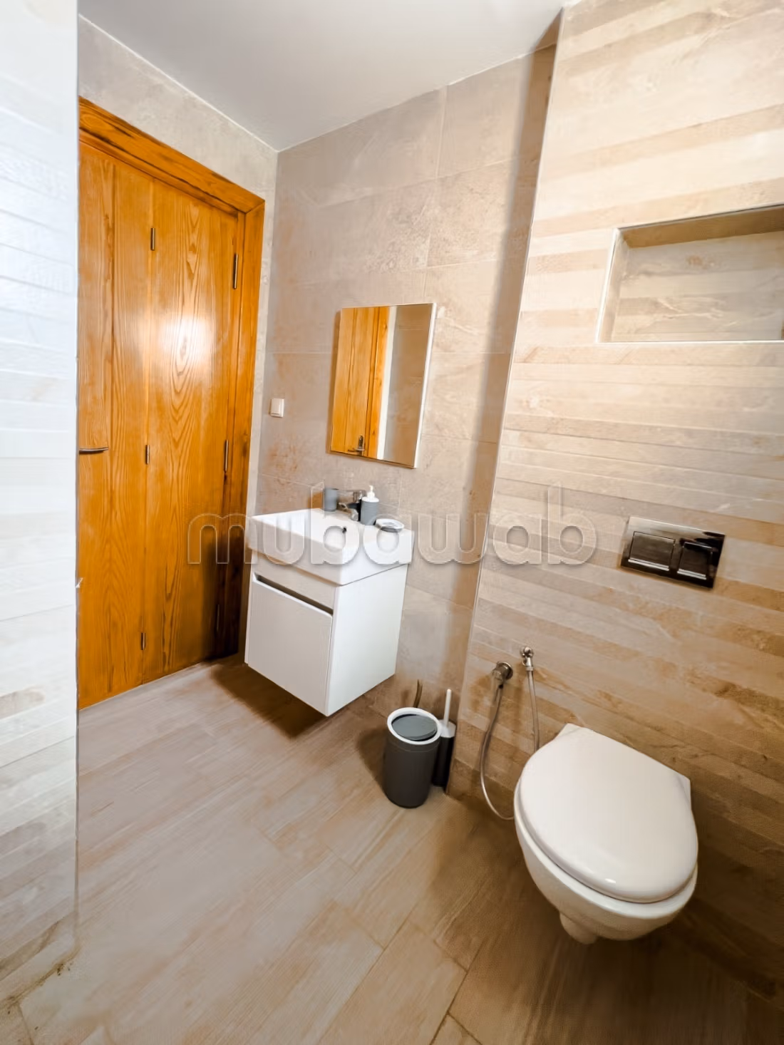 Appartement de haut standing a 100 m de la plage