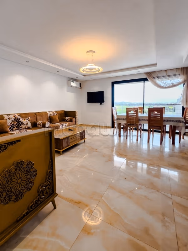 Appartement de haut standing a 100 m de la plage