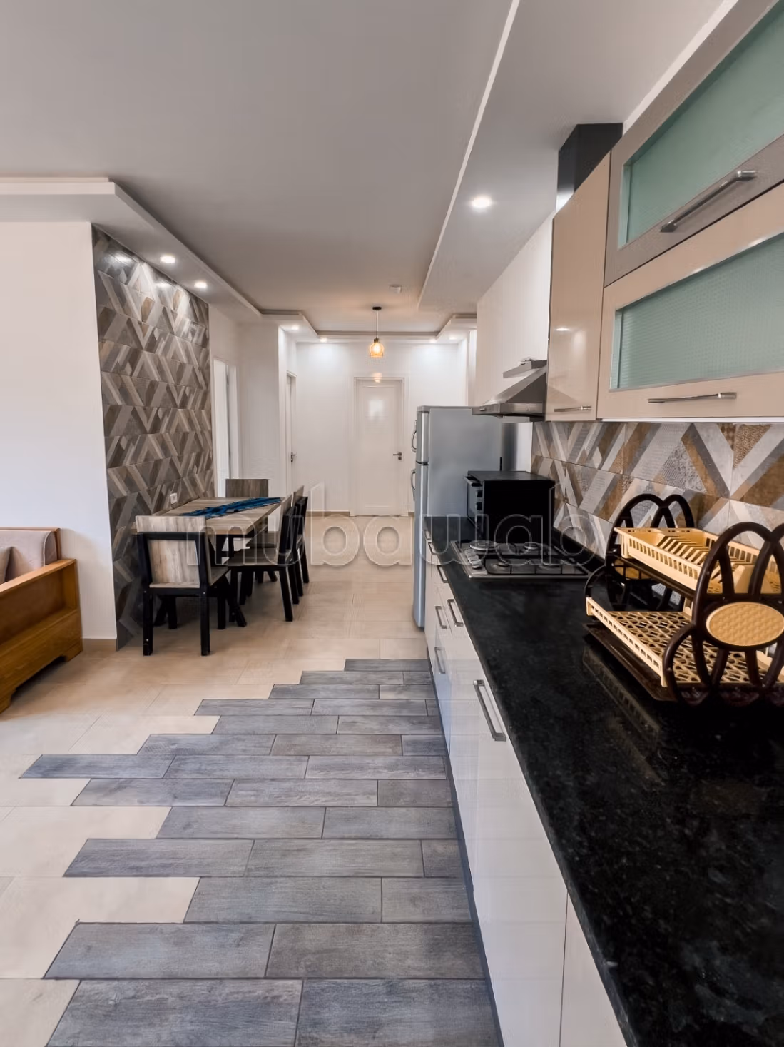 Luxurious apartment 100 m from the beach