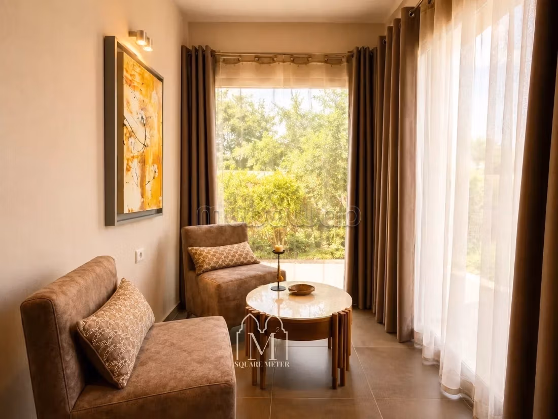 Villa moderna con studio indipendente