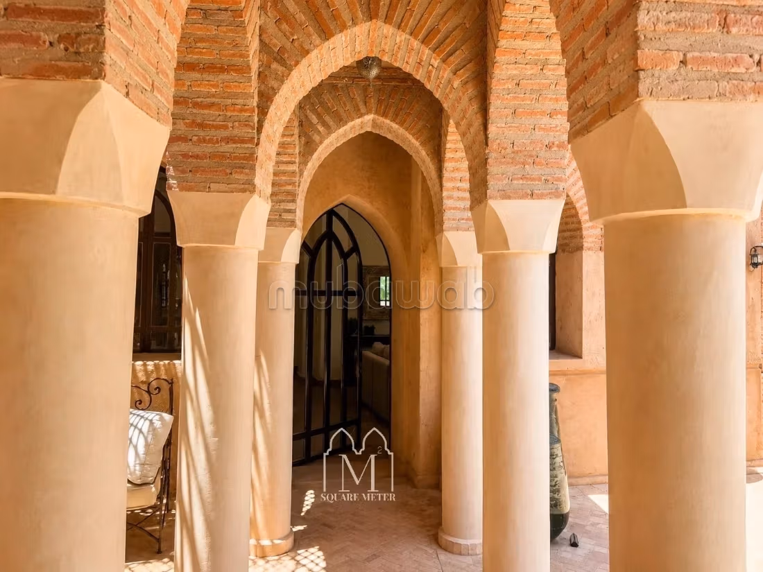 Casa de lujo estilo beldi con olivar