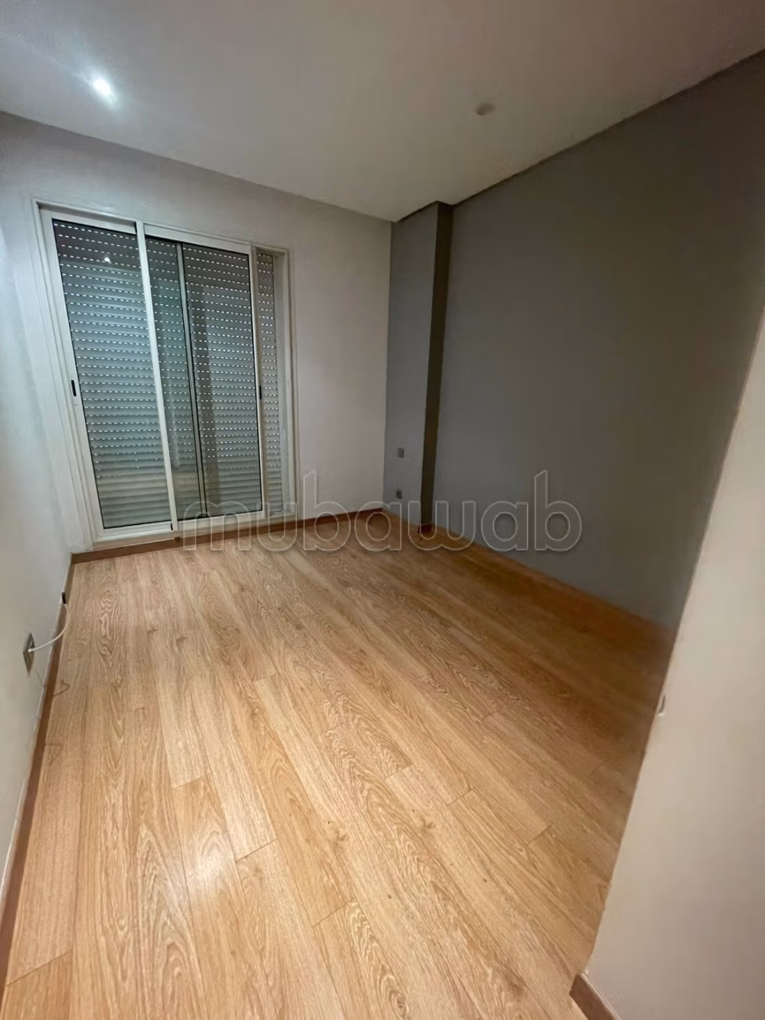 Affitto di un appartamento a Riad. 4 grandi stanze. Ascensore e terrazza