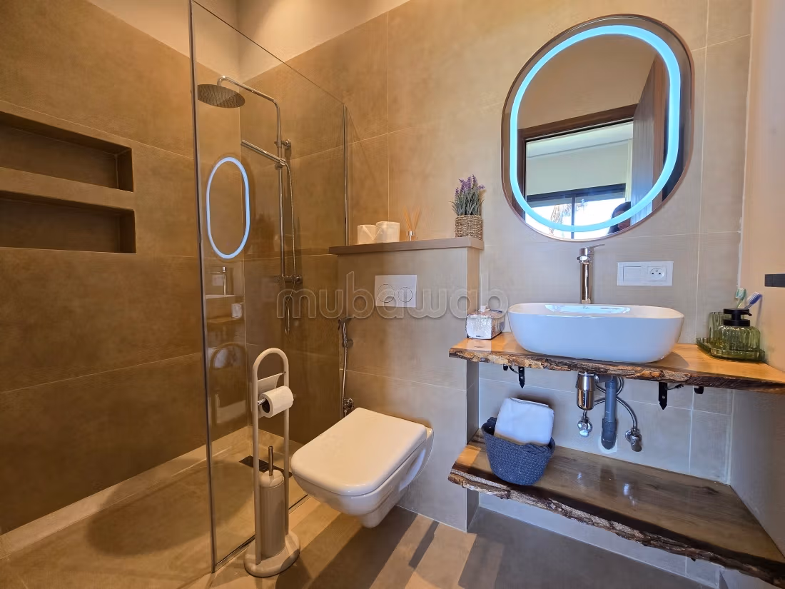 Villa moderna ed elegante con 4 suite ad Akenza