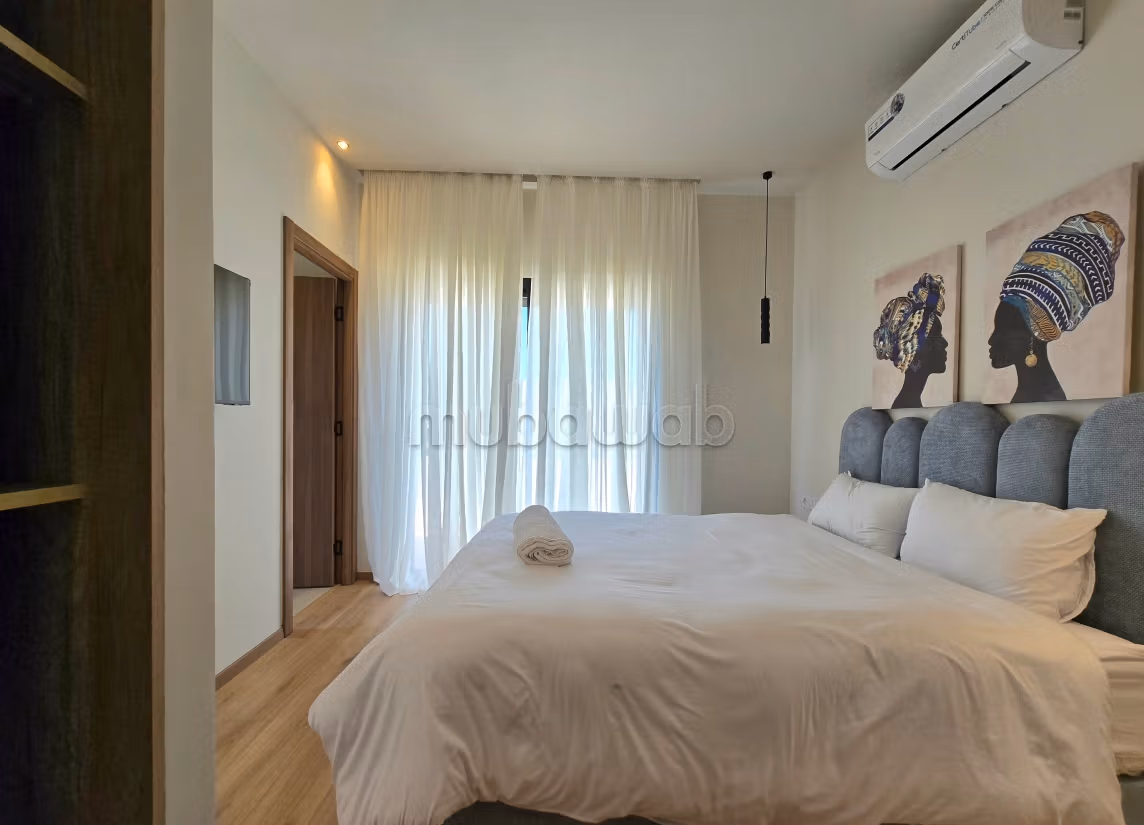 Villa moderna ed elegante con 4 suite ad Akenza