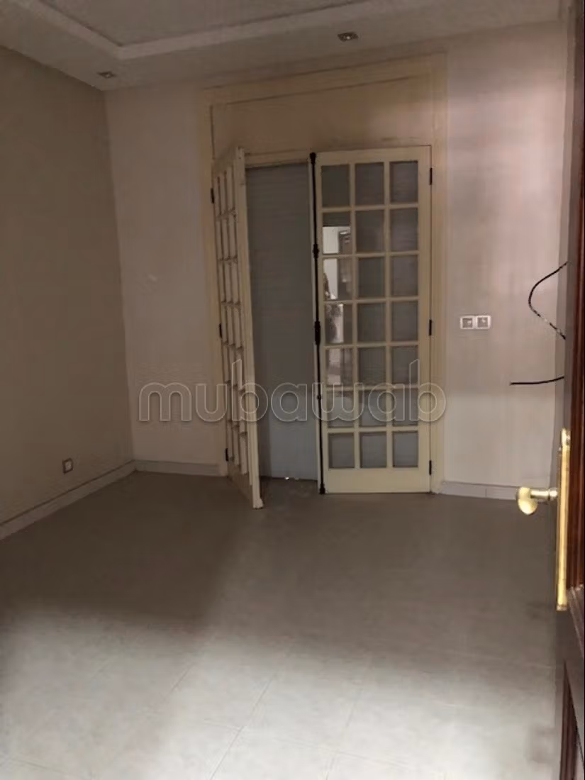 Villa triplex ristrutturata nel quartiere