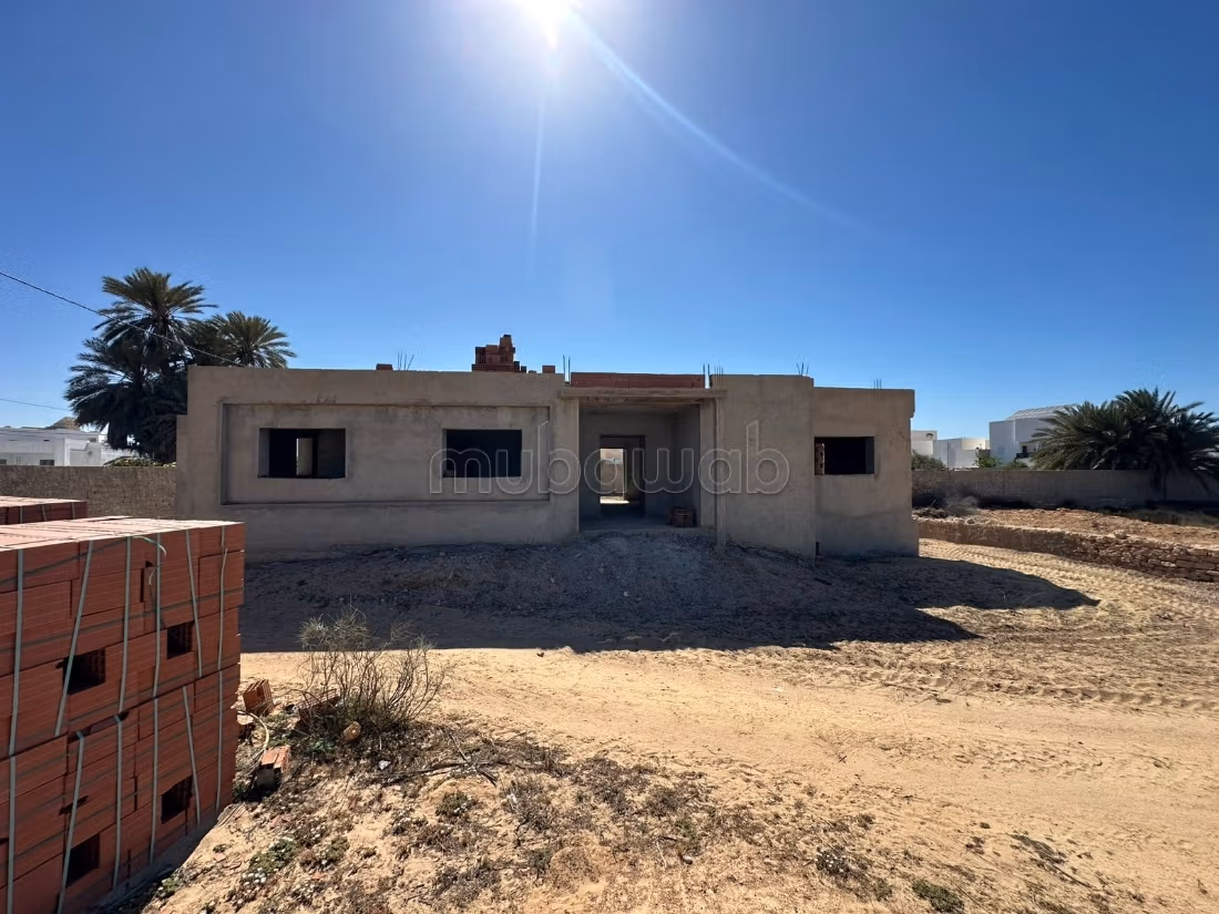A vendre une villa inachevée à Fetou