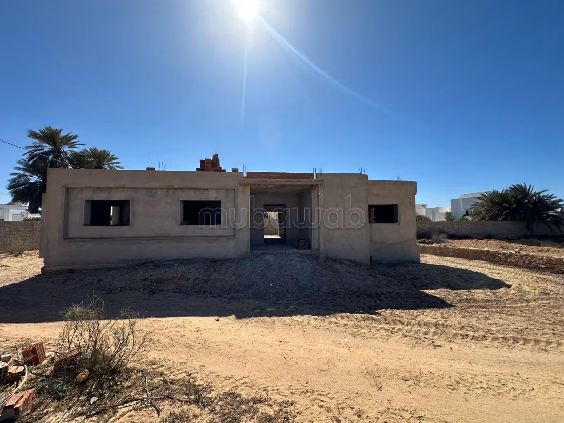 A vendre une villa inachevée à Fetou