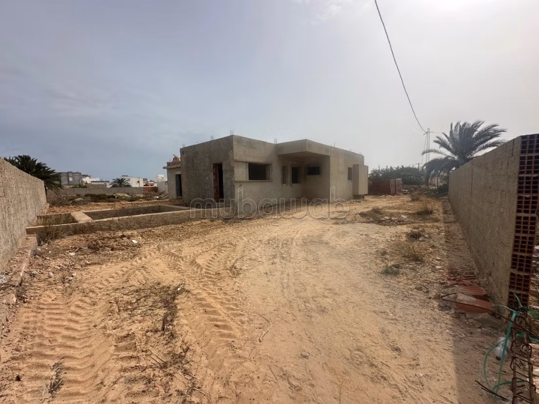 A vendre une villa inachevée à Fetou