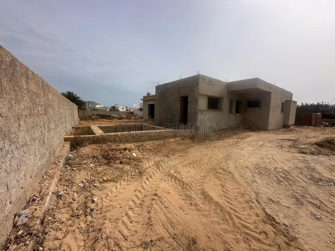 A vendre une villa inachevée à Fetou