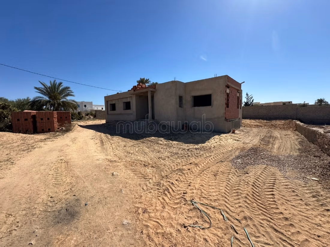 A vendre une villa inachevée à Fetou