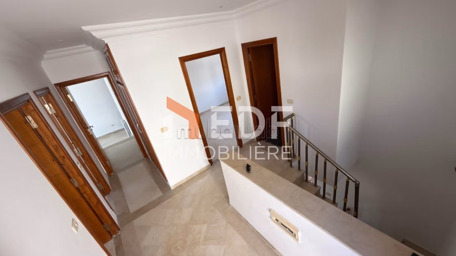 Villa avec Piscine a Vendre a Ain Mariem Bizerte