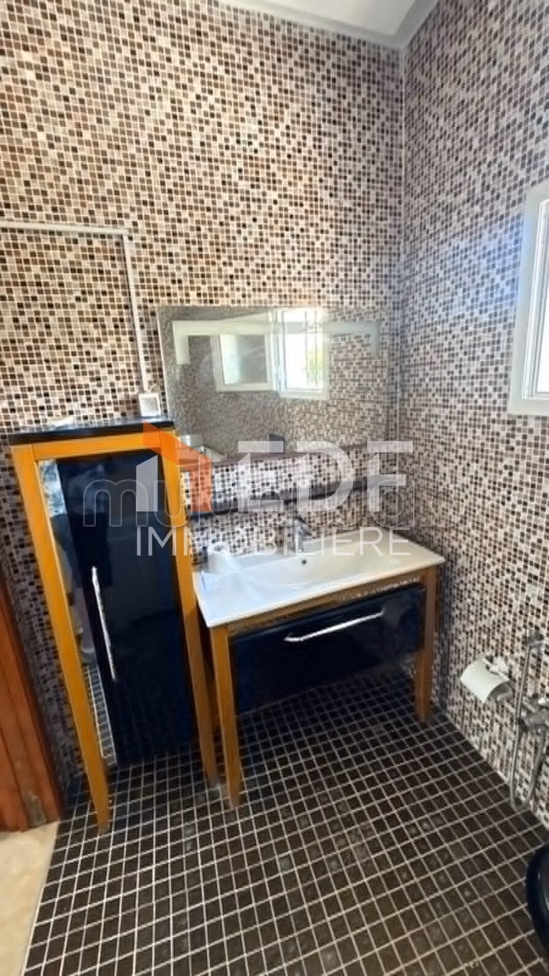 Villa avec Piscine a Vendre a Ain Mariem Bizerte