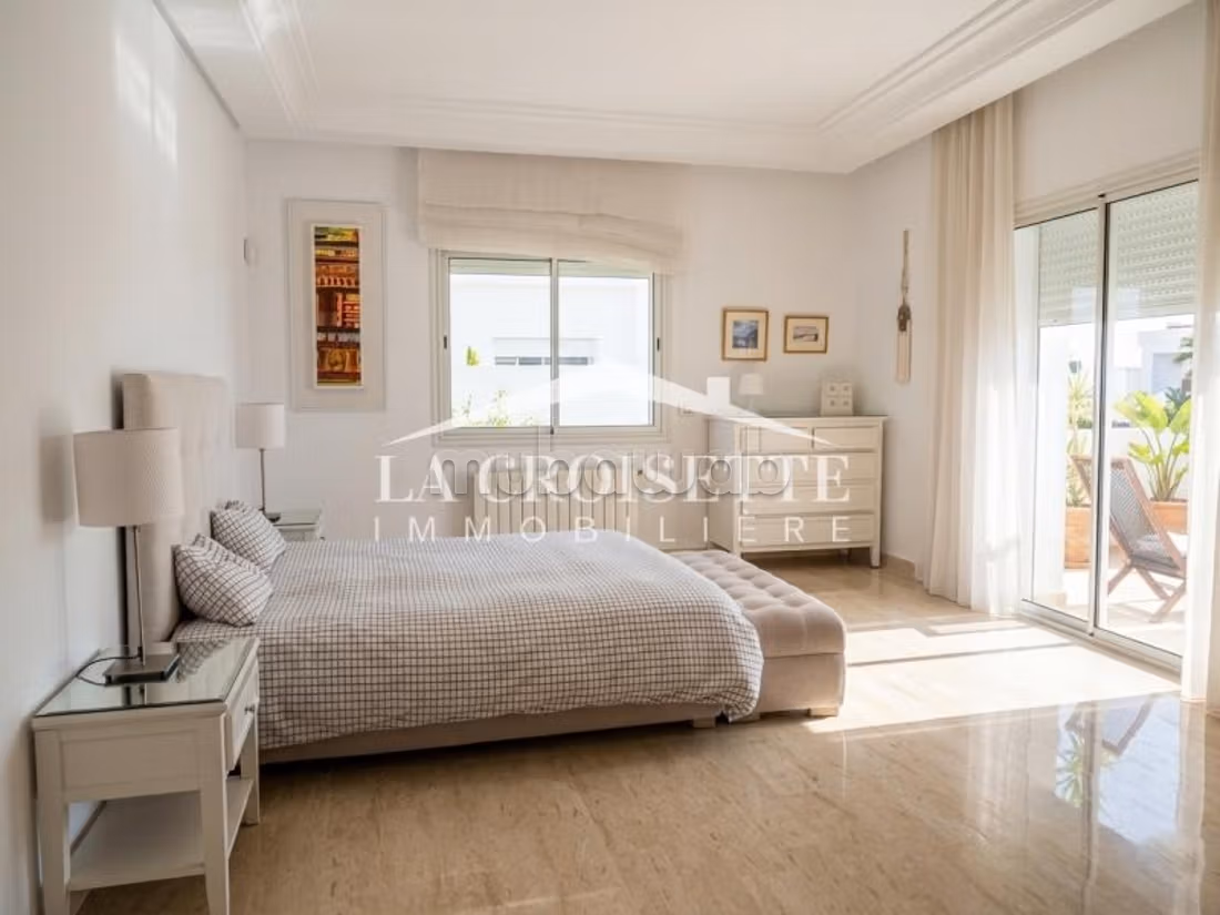 Furnished Penthouse S4 with Pool at Lac 2
