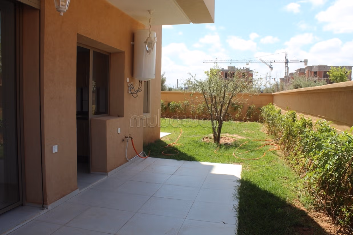 Appartement avec jardin a LOUER VIDE