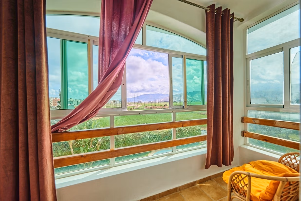 Vendita di un bel appartamento a Oued Laou. 1 Camera. Giardino e terrazza