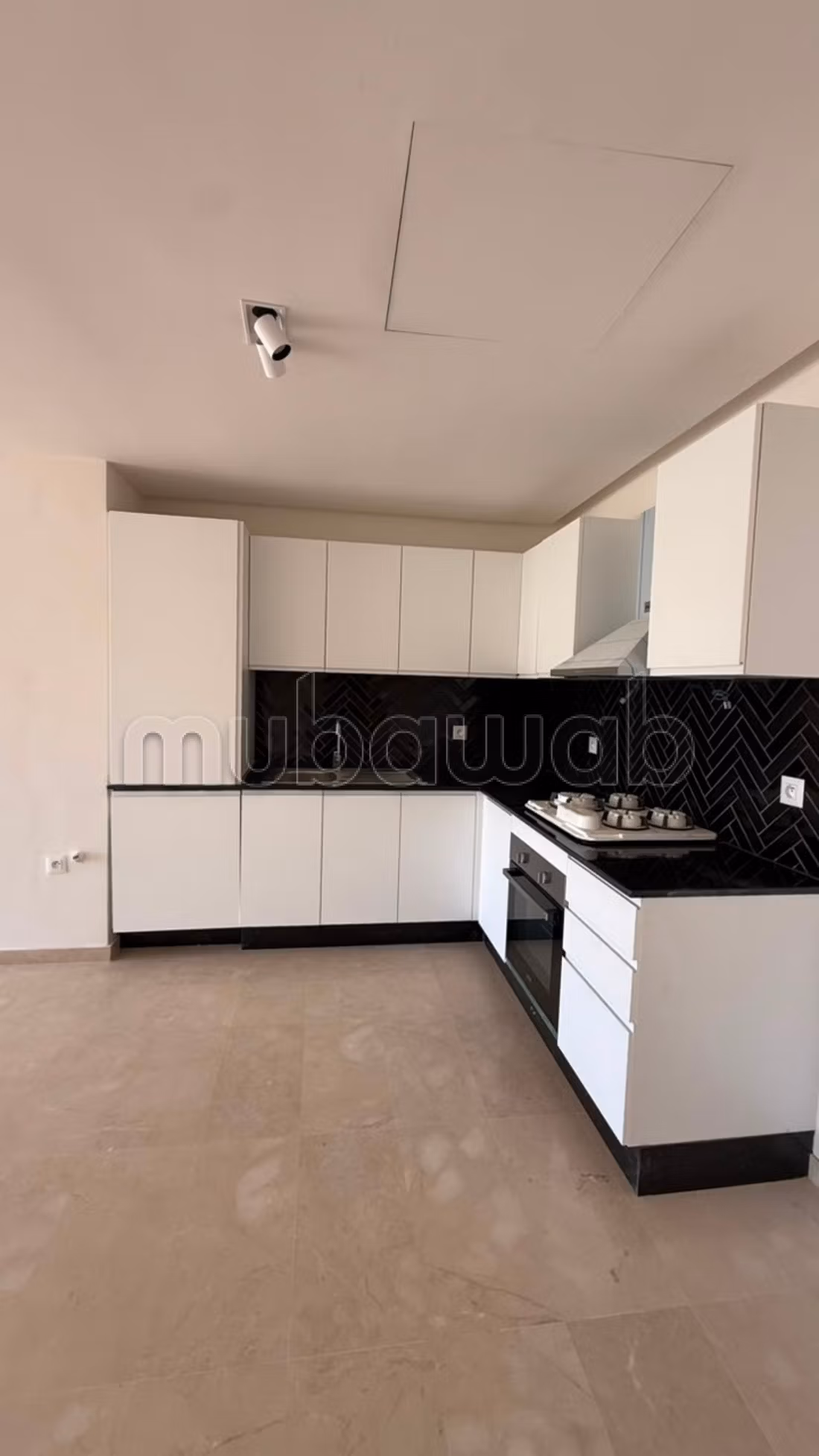 Apartment for rent 84 m² in Rabat, Mall Carrousel