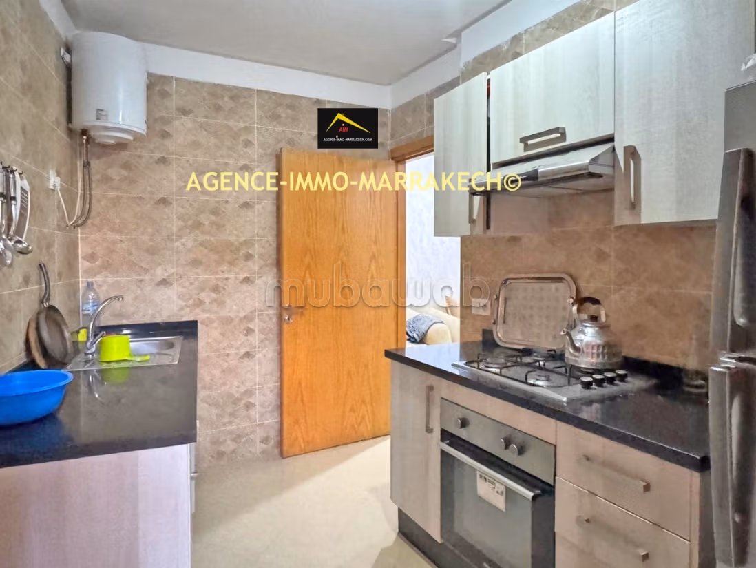 Studio 60m² close to amenities