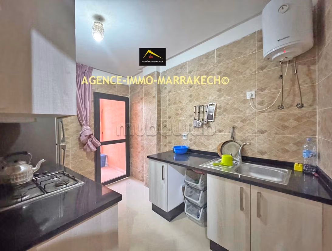 Studio 60m² close to amenities