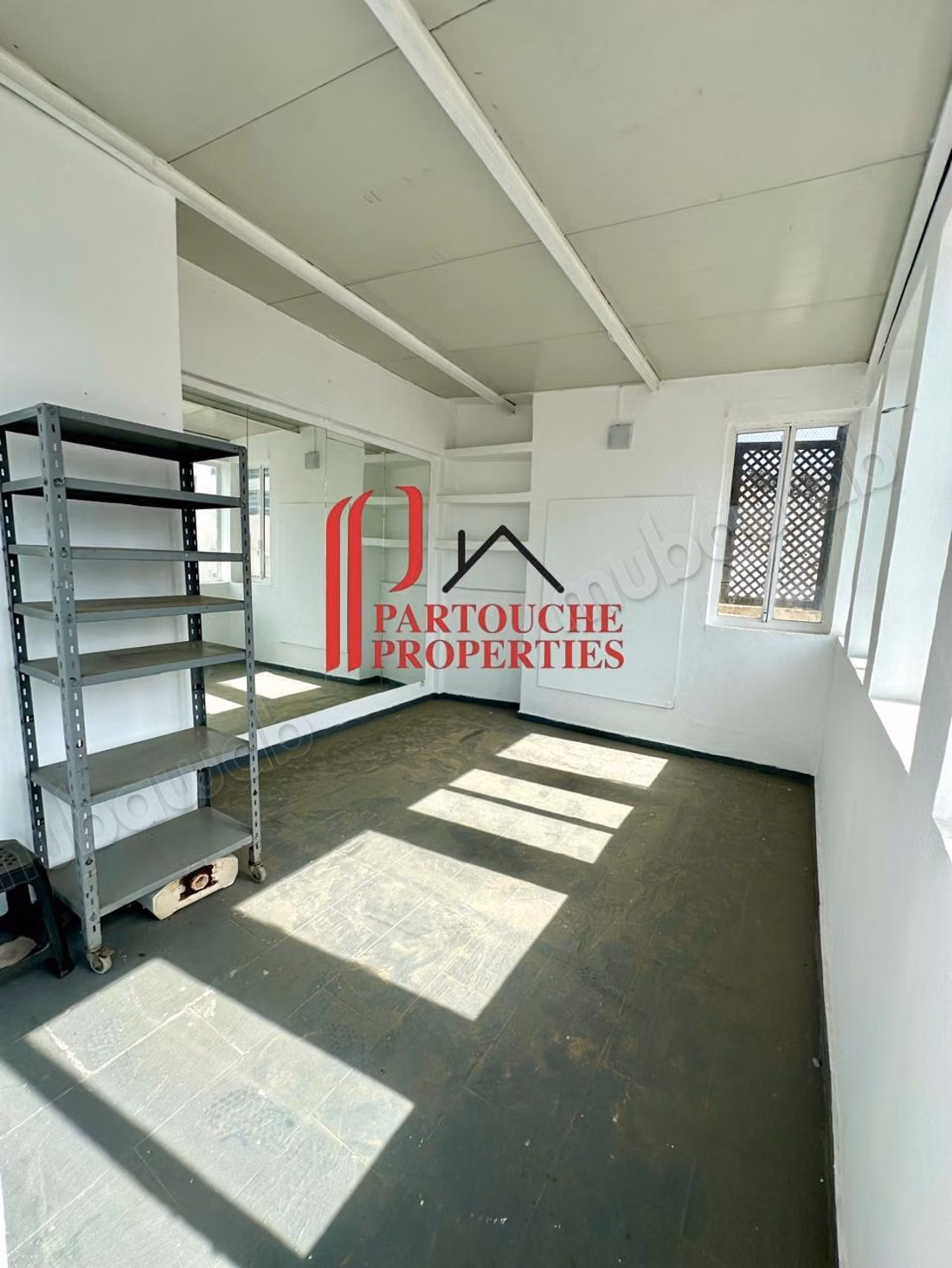 GAUTHIER – Superbo Duplex Vuoto, 3 Suite, 2 Terrazze