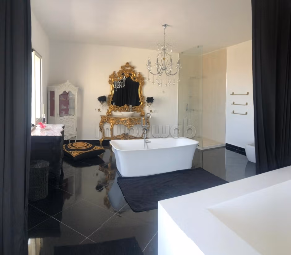 Magnifica villa in vendita a Manar. 10 camere confortevoli. Ben arredato