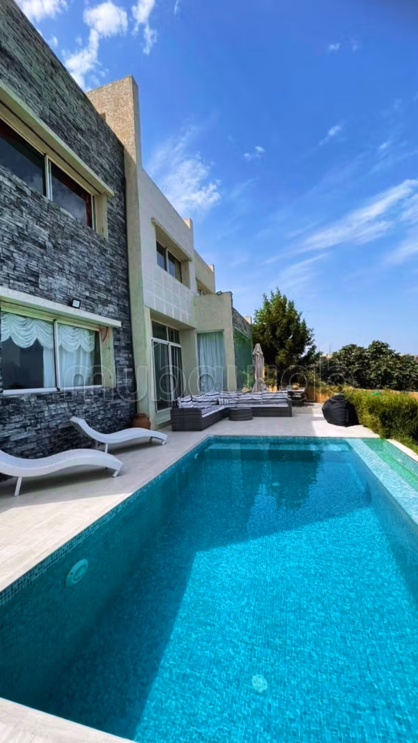 Magnifica villa in vendita a Manar. 10 camere confortevoli. Ben arredato