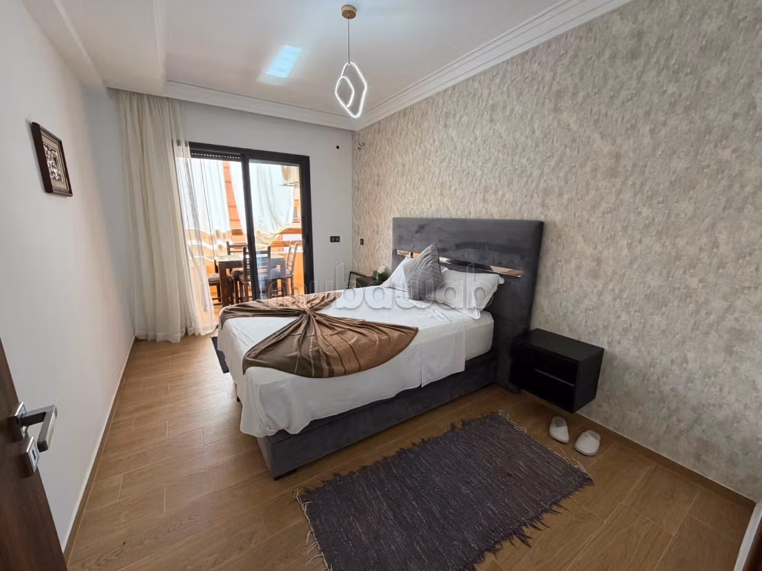 Vend appartement à Ain Mezouar.
2 chambres — 4
