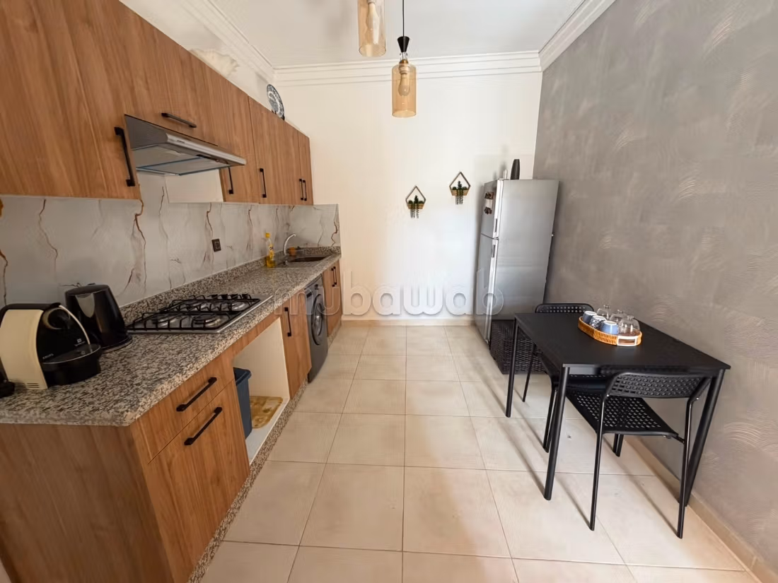 Vend appartement à Ain Mezouar.
2 chambres — 6