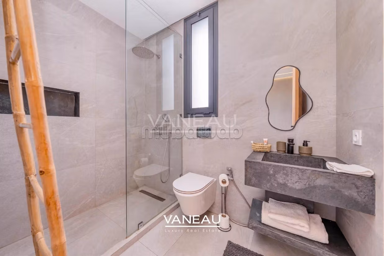 Villa 4 suite nuova