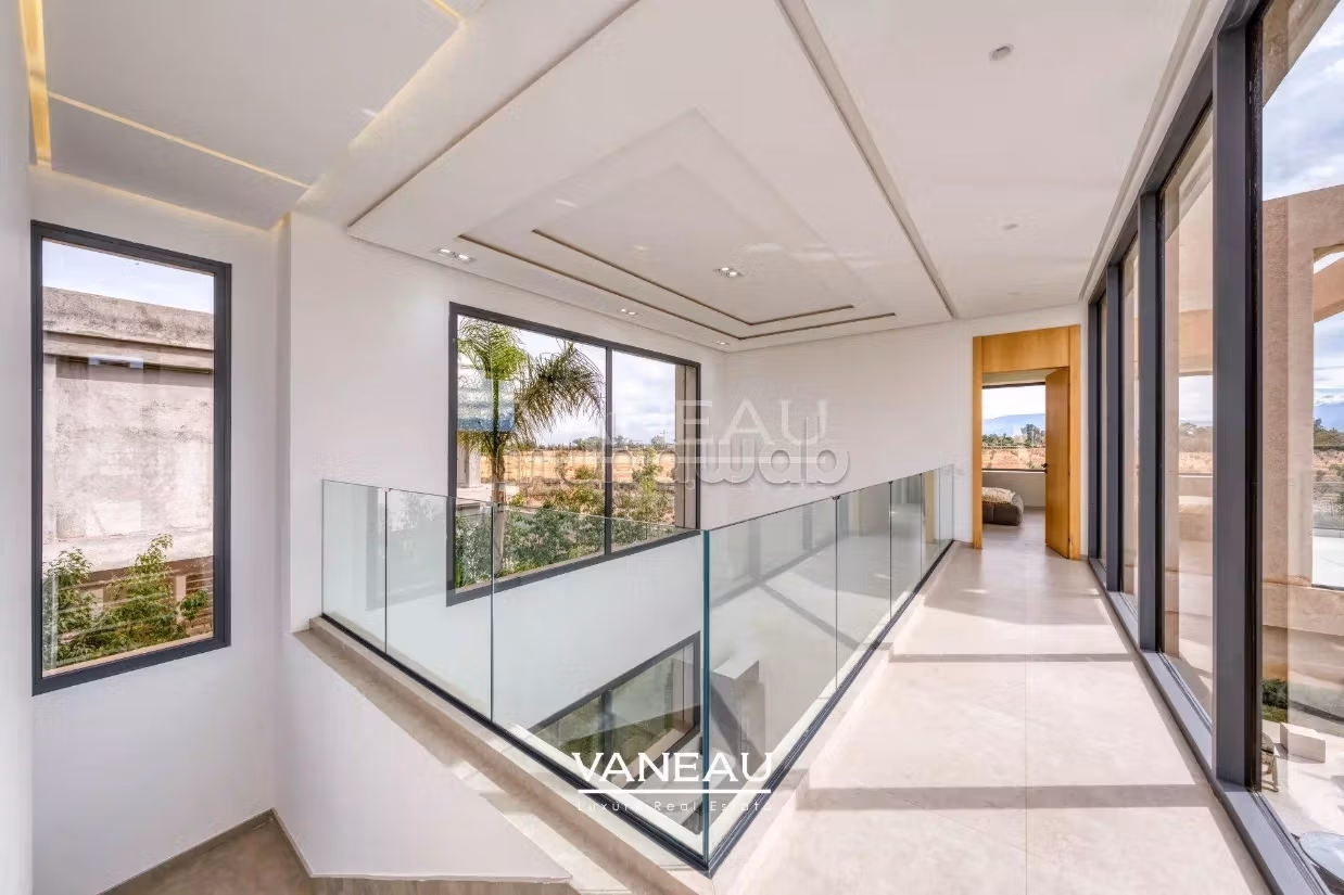 Villa 4 suite nuova