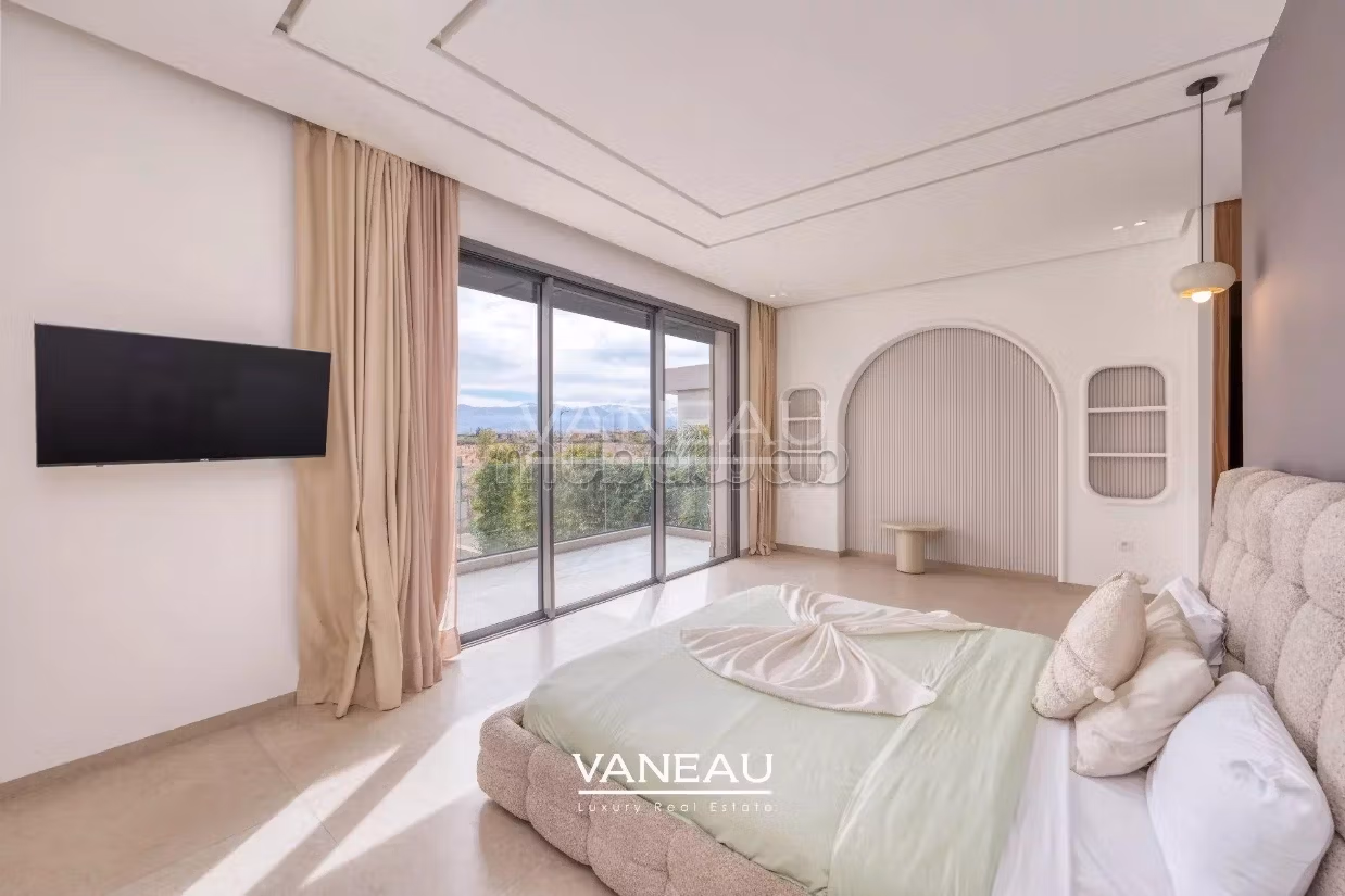 Villa 4 suite nuova