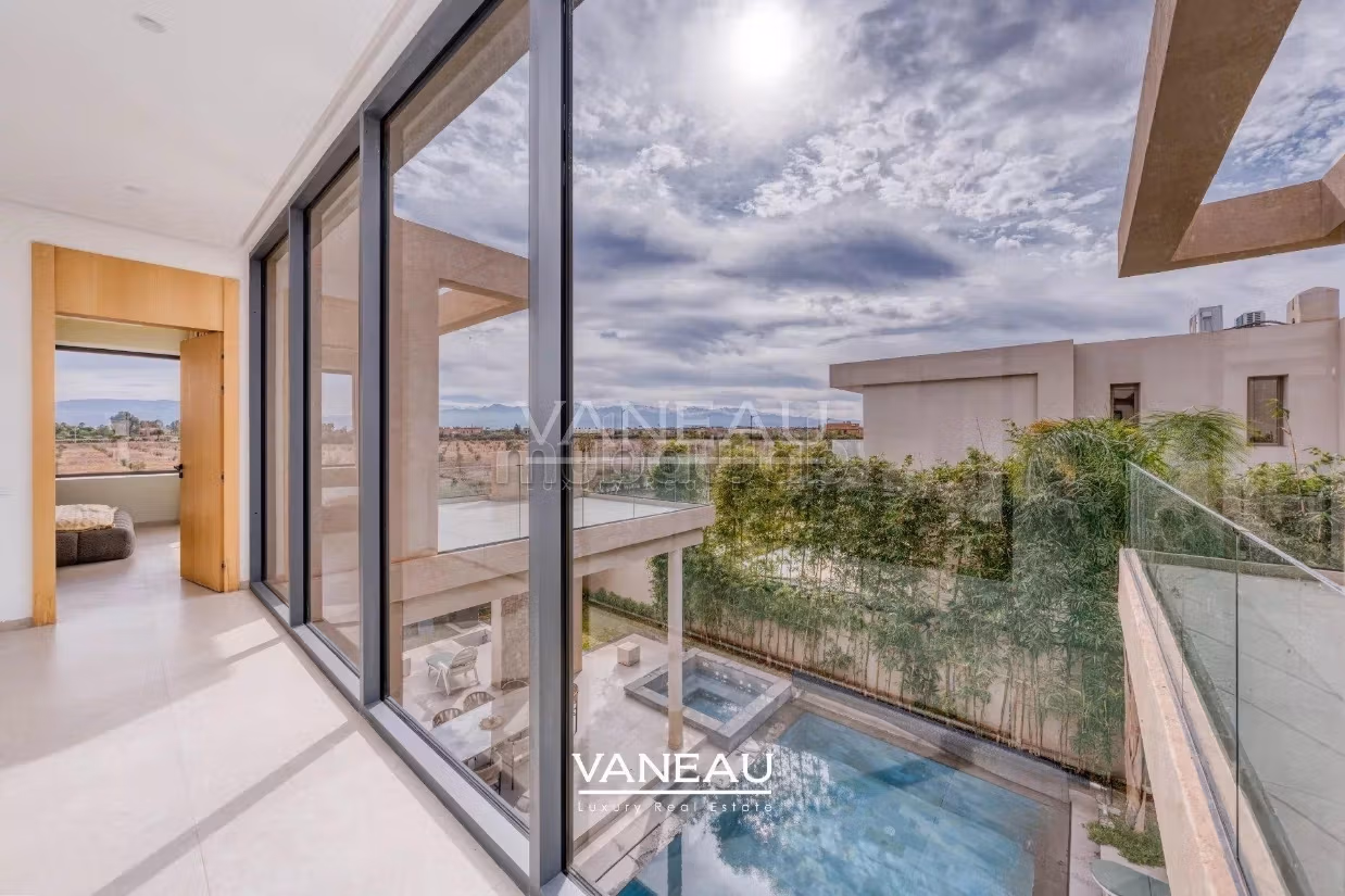 Villa 4 suite nuova